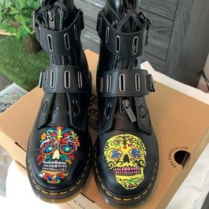 Dr. Martens QUYNN hand painted Sugar Skull Boots
